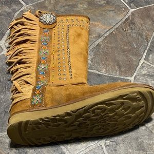 Cute Montana West warm western boots